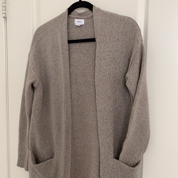 ON coat sweater. - Picture 2 of 9